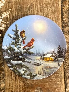 1992 “Moonlit Retreat” Decorative Plate WL George Christmas Decor